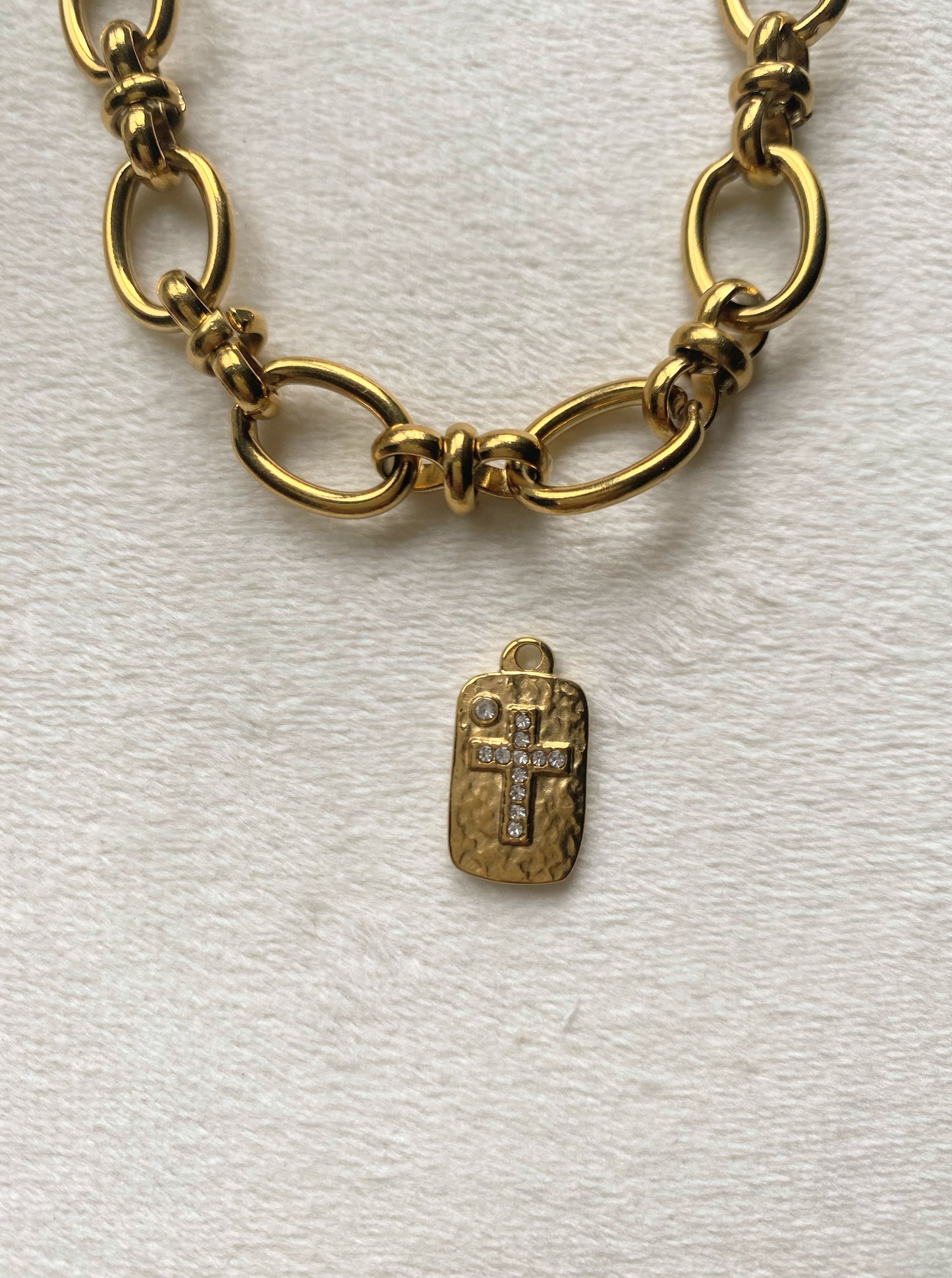 Charms médaillon croix
