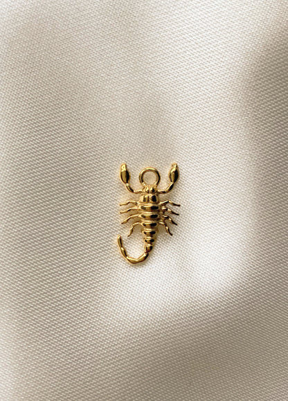 Charms scorpion