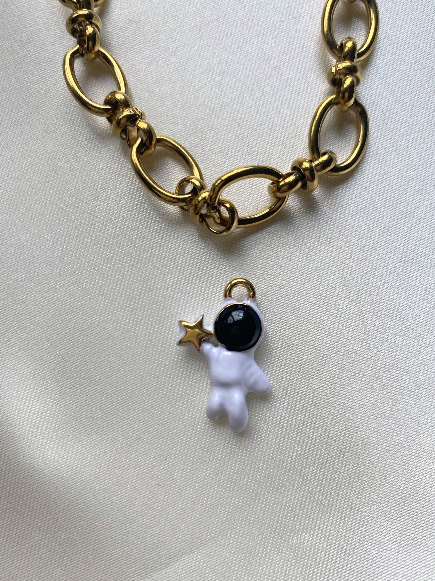 Charms astronaute