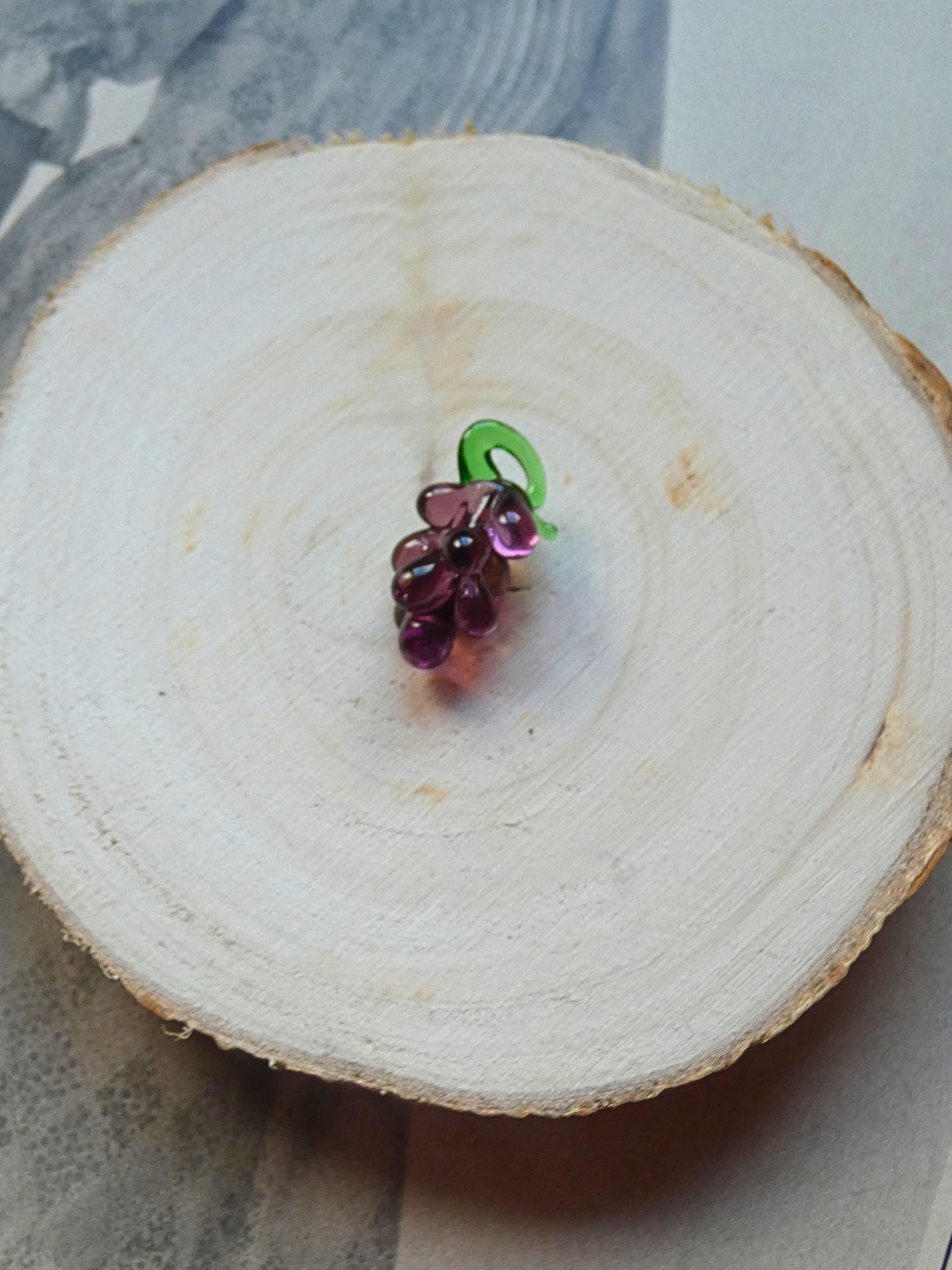 Charms raisin en verre