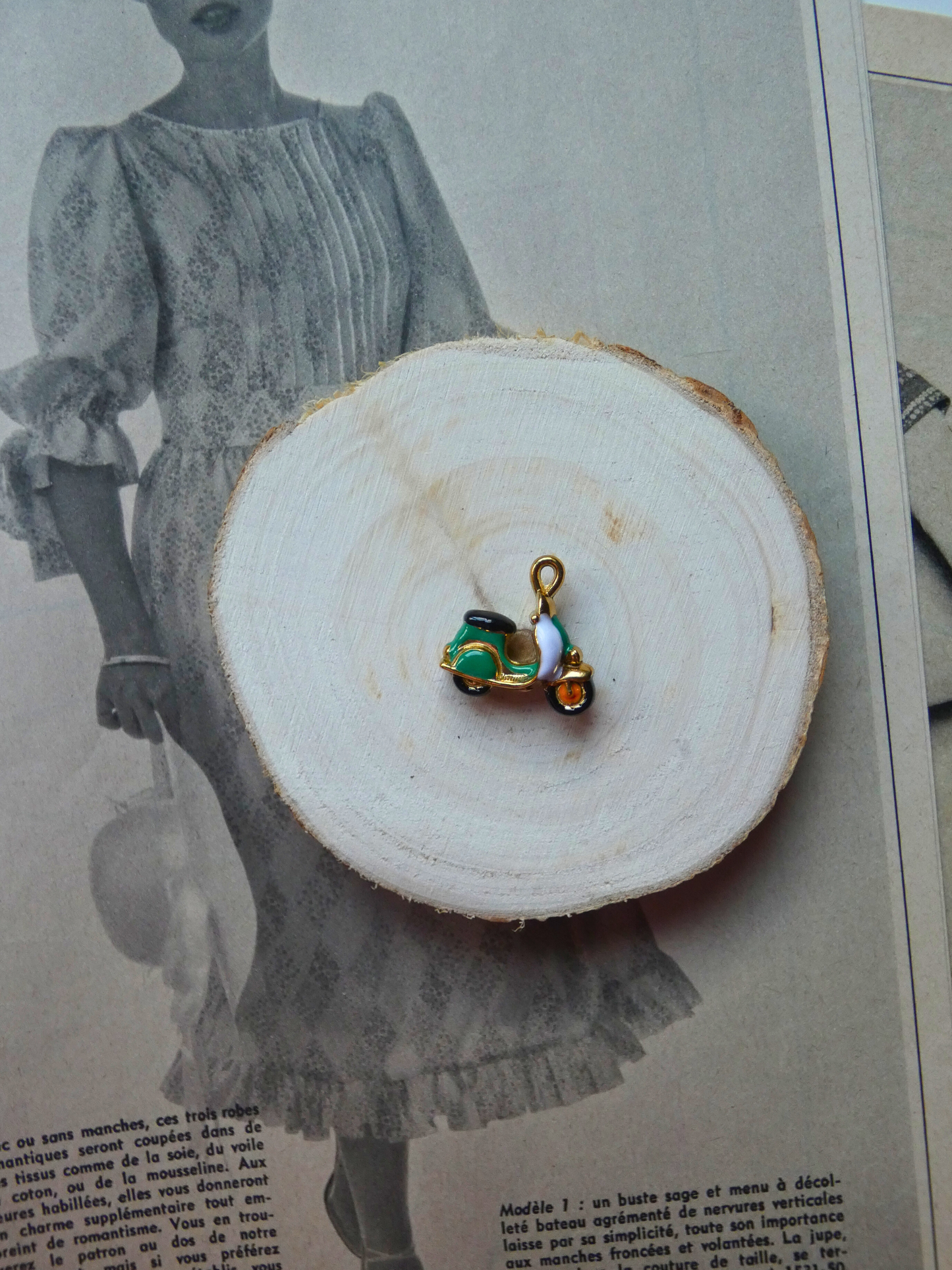 Charms scooter vintage